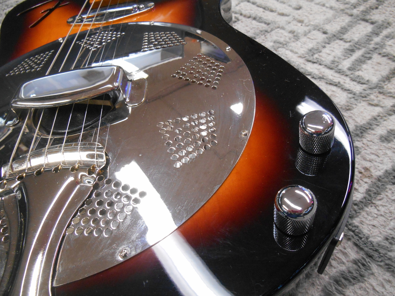 Fender 2-Tone Reso-Tele 2014