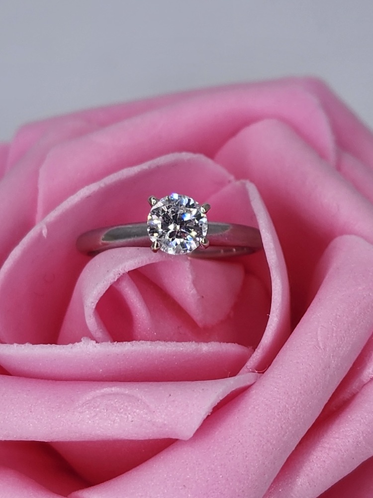 14kt W/G 0.70ct Round Brilliant Cut Solitaire Ring