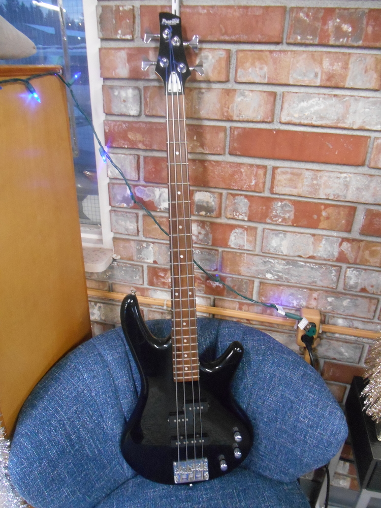 Ibanez GSRM20 Four String Bass Guitar