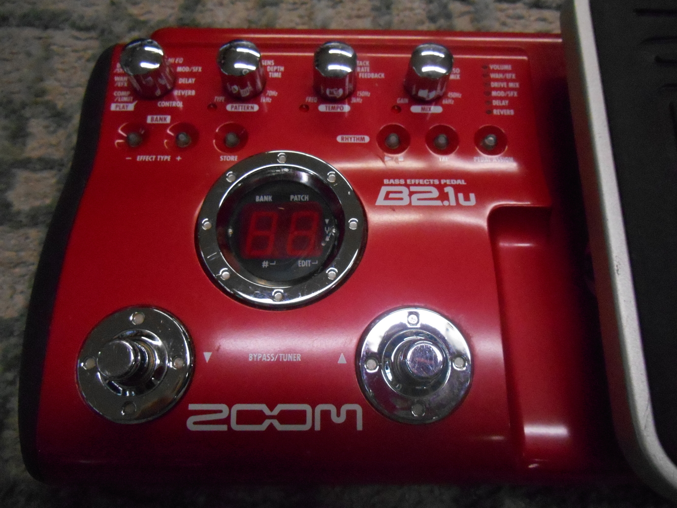 Zoom B2.1u Bass Multi-Effect Pedal