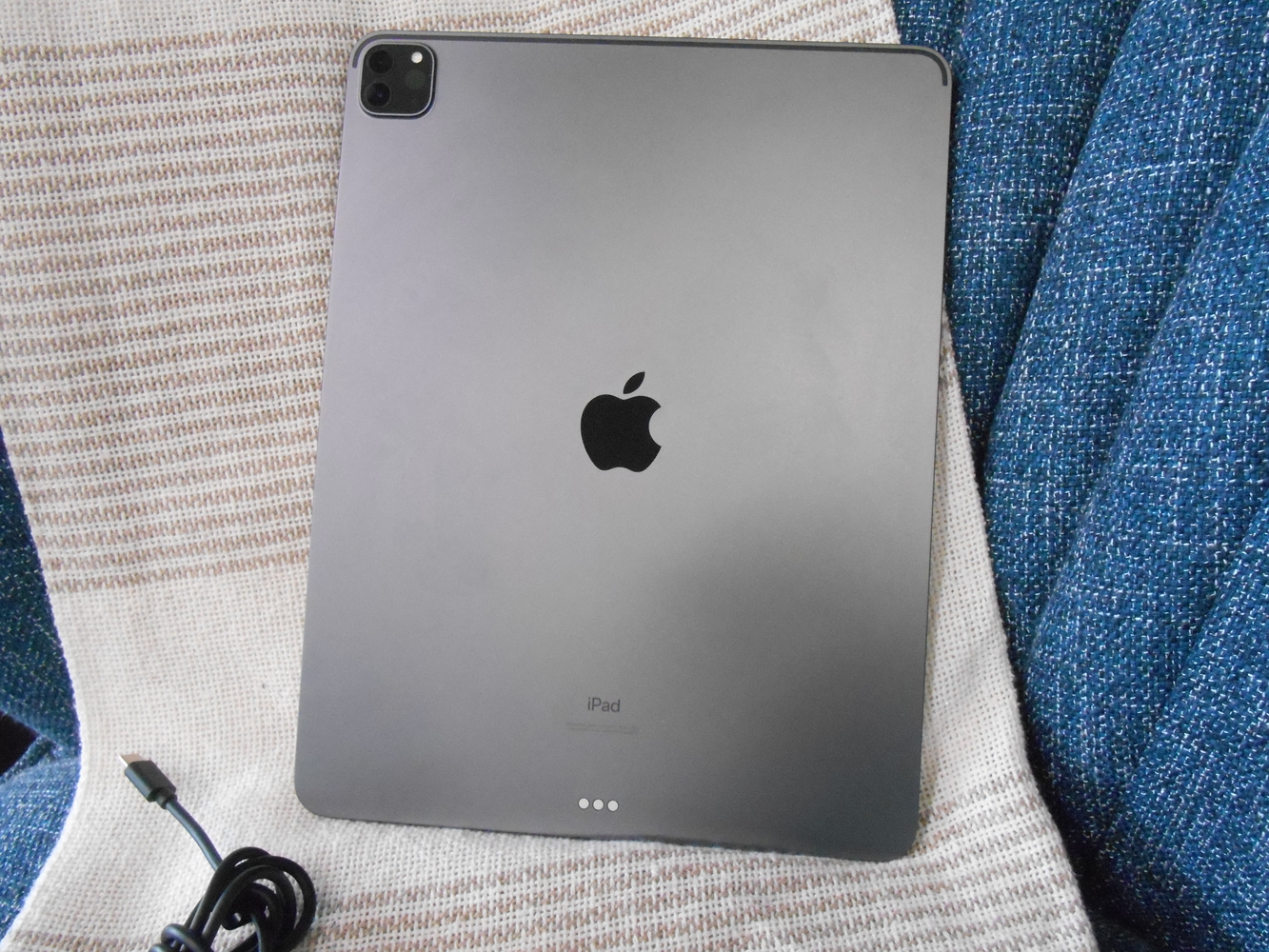 Apple 12.9-Inch iPad Pro 4th Generation Wi-Fi  512GB - Space Gray