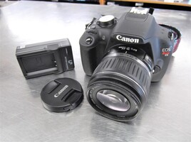 Canon EOS Rebel T5 Digital SLR 18MP Camera with EF-S 18-55mm