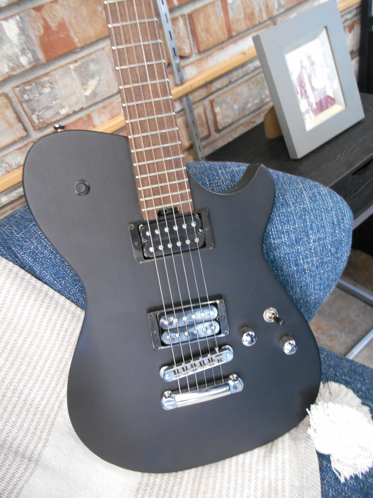 Cort Manson Meta Series MBM-1 Matthew Bellamy Signature Guitar Satin Black
