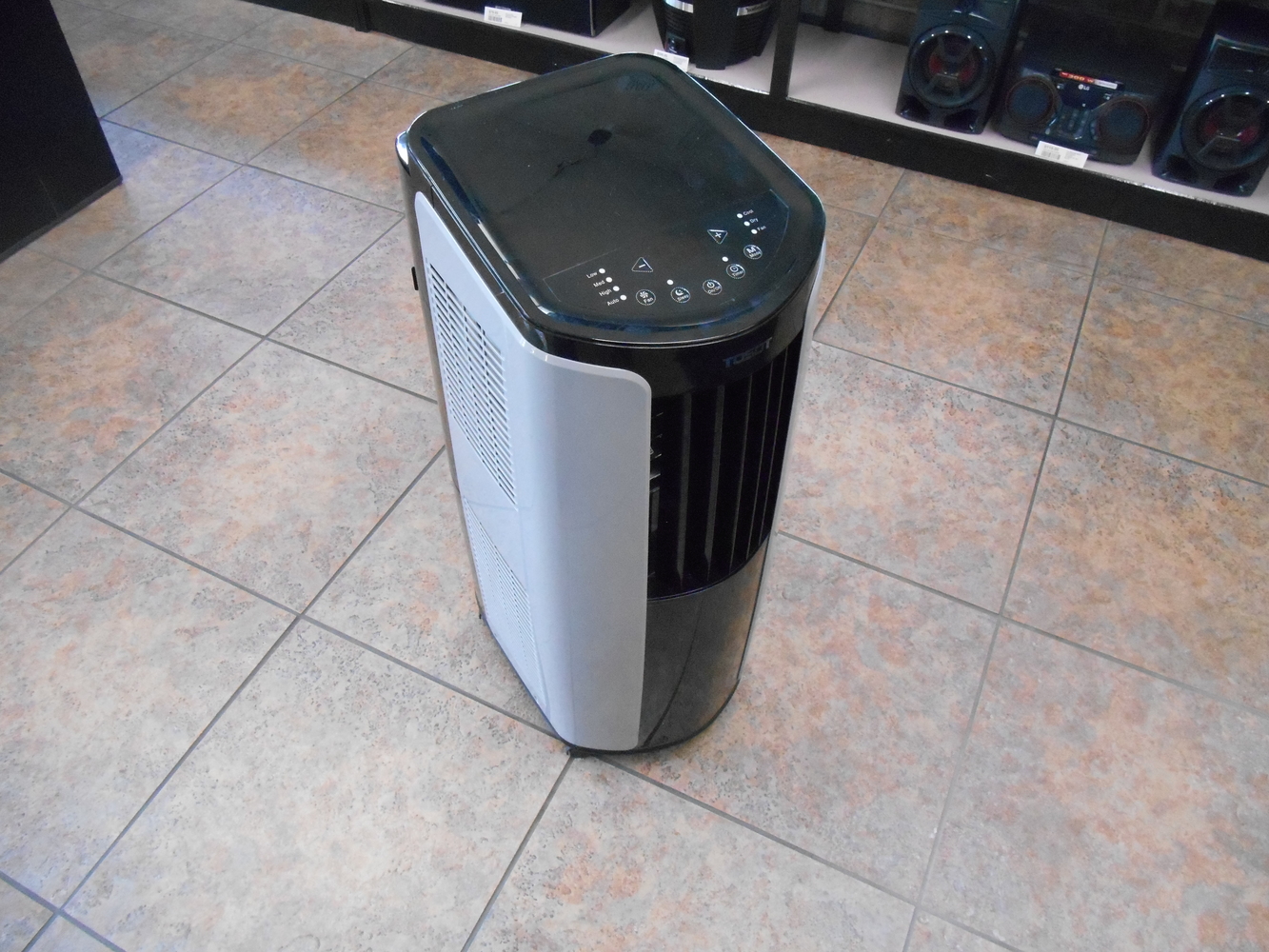 TOSOT 8,000 BTU(ASHRAE) 5,000 BTU (DOE) Portable Air Conditioner