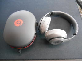  Beats Studio³ Wireless Noise Cancelling Headphones 