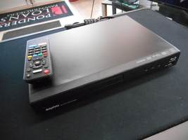SANYO Blu-ray Disc & DVD Player W/ Remote and Built-in WiFi