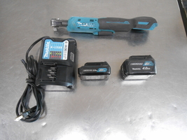 Makita 12V 2.0 Ah Lithium-Ion Cordless 3/8 in./1/4 in. Sq. Drive Ratchet Kit
