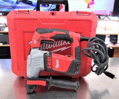 Milwaukee 5/8 in. Corded SDS-plus Concrete/Masonry Rotary Hammer Drill Kit