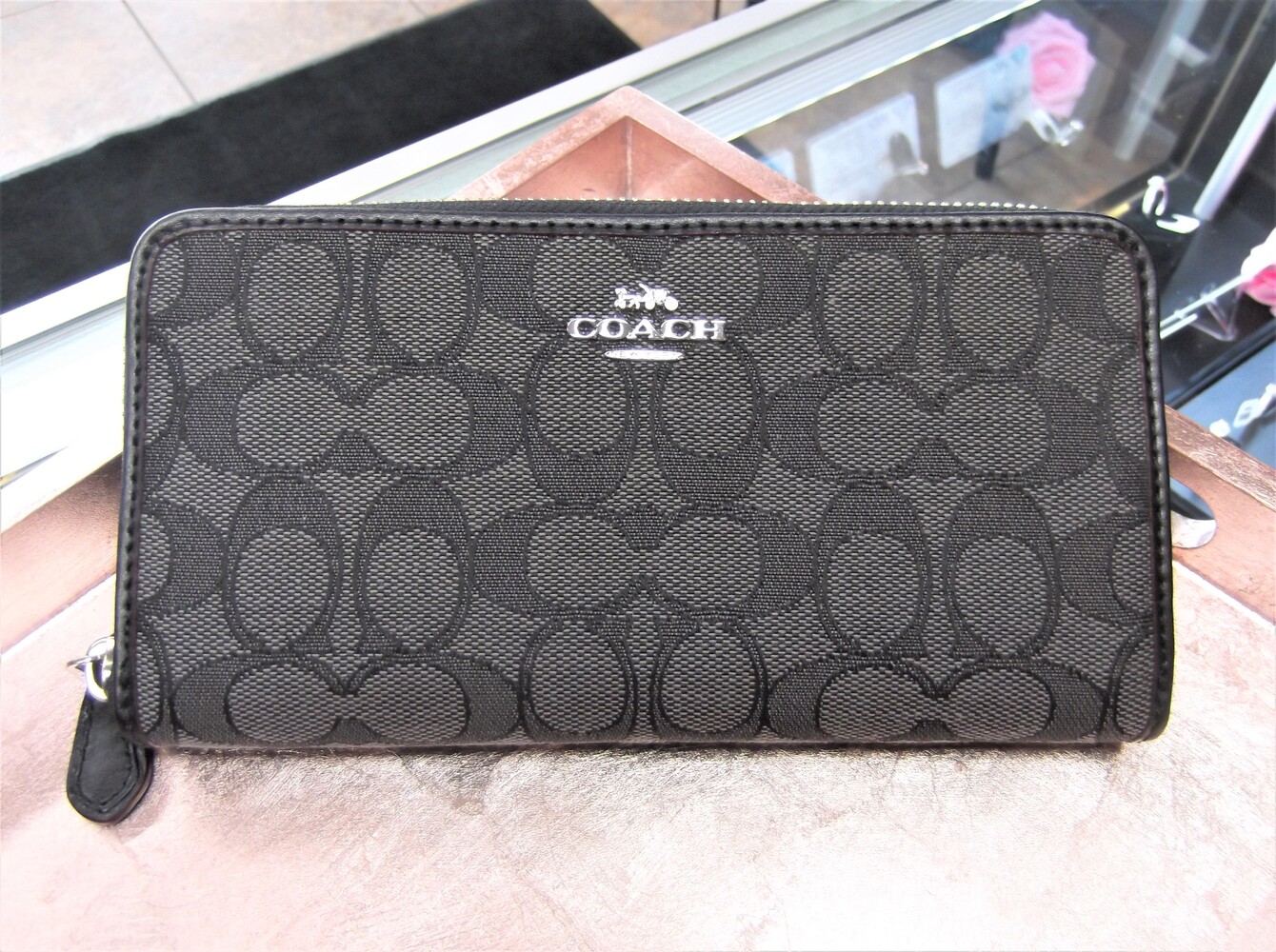 Coach Signature Jacquard Accordion Zip Around Wallet Ponders Loans