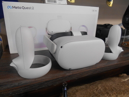 Meta Quest 2 Virtual Reality Headset - 128GB, WITH CASE