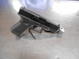 GLOCK 19 Gen5 Semi-Auto Pistol - 9mm