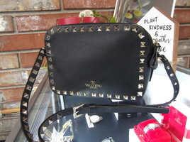 VALENTINO GARAVANI ROCKSTUD CAMERA BAG